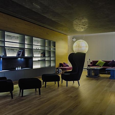 Link124 Hotel Парма Экстерьер фото