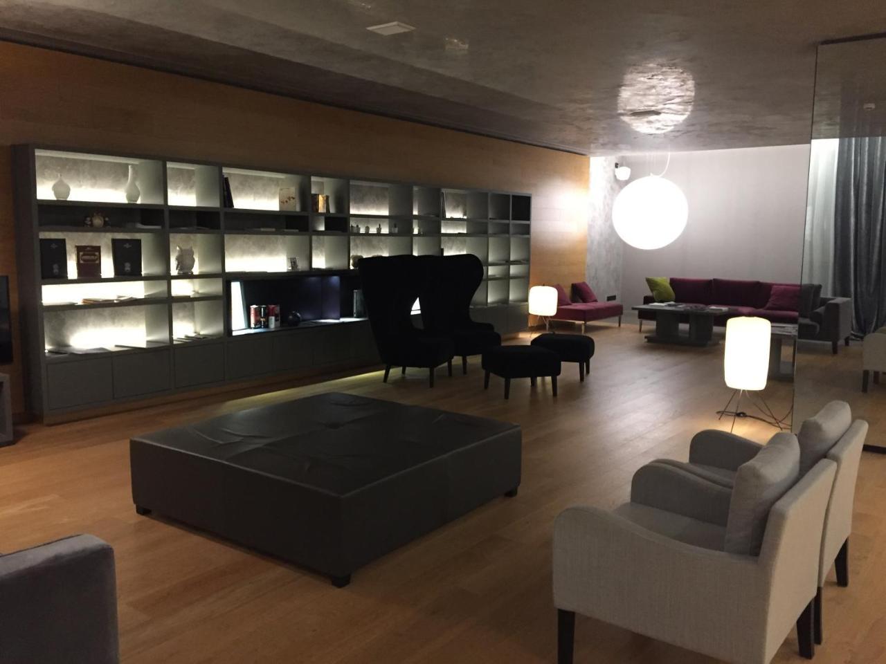 Link124 Hotel Парма Экстерьер фото