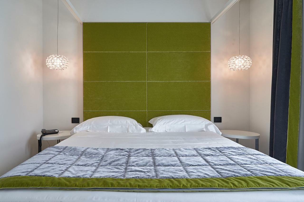Link124 Hotel Парма Экстерьер фото